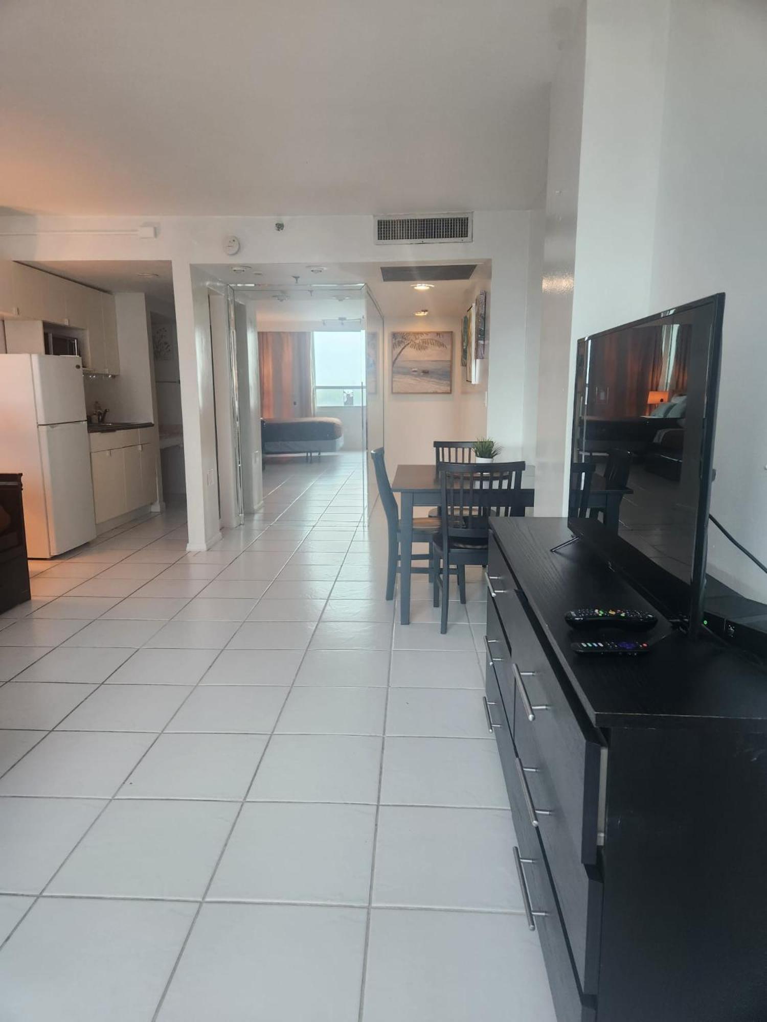 L&D Vacations Rentals ไมอามีบีช ภายนอก รูปภาพ